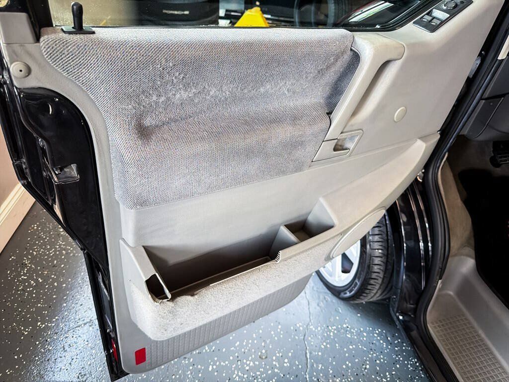 Used 1999 Volkswagen Eurovan GLS FWD image 9