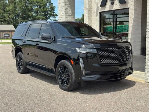 Used 2023 Cadillac Escalade Premium Luxury AWD/4WD image 20