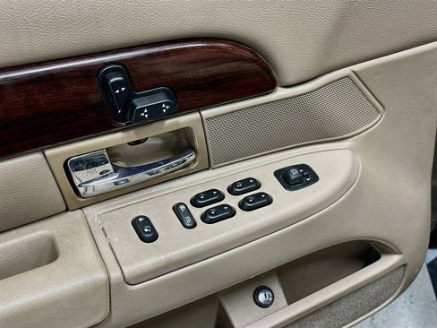 Used 2005 Mercury Grand Marquis LS RWD image 14