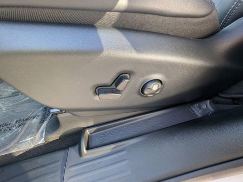 New 2026 Chrysler Pacifica Select w/ S Appearance Package image 37