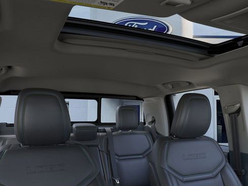 New 2025 Ford Maverick Lobo image 12