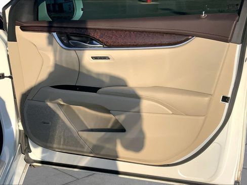 Used 2016 Cadillac XTS Luxury w/ Driver Awareness Package FWD image 22