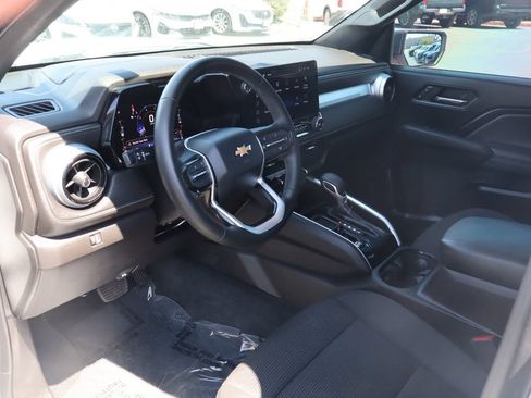 Used 2023 Chevrolet Colorado LT w/ LT Convenience Package RWD image 17
