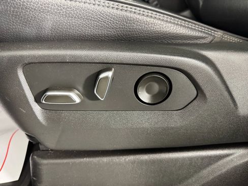 Used 2022 GMC Yukon Denali w/ Advanced Technology Package image 40