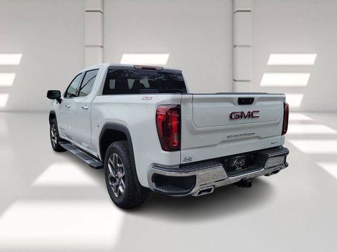 New 2026 GMC Sierra 1500 SLT AWD/4WD image 5