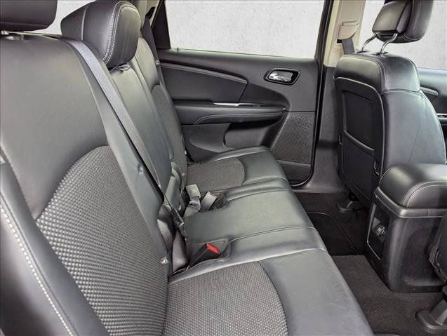 Used 2017 Dodge Journey Crossroad w/ Popular Equipment Group FWD image 29