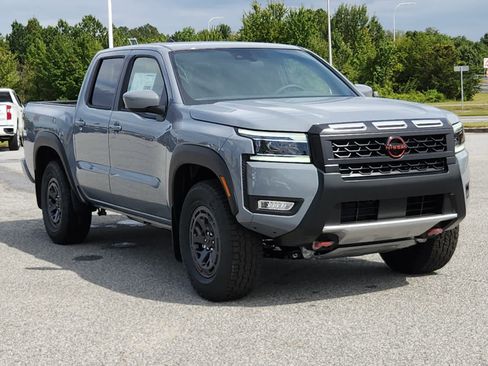 New 2025 Nissan Frontier PRO-4X AWD/4WD image 2