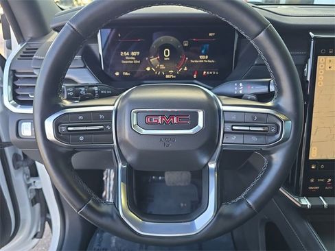 Certified 2025 GMC Acadia Elevation image 25