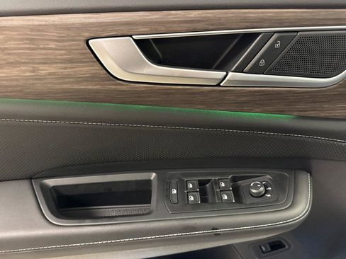 New 2026 Volkswagen Atlas SEL image 10