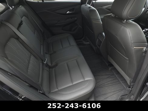 Used 2025 Buick Envista Avenir image 24