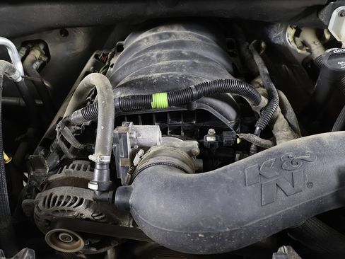 Used 2020 Chevrolet Silverado 1500 RST AWD/4WD image 16