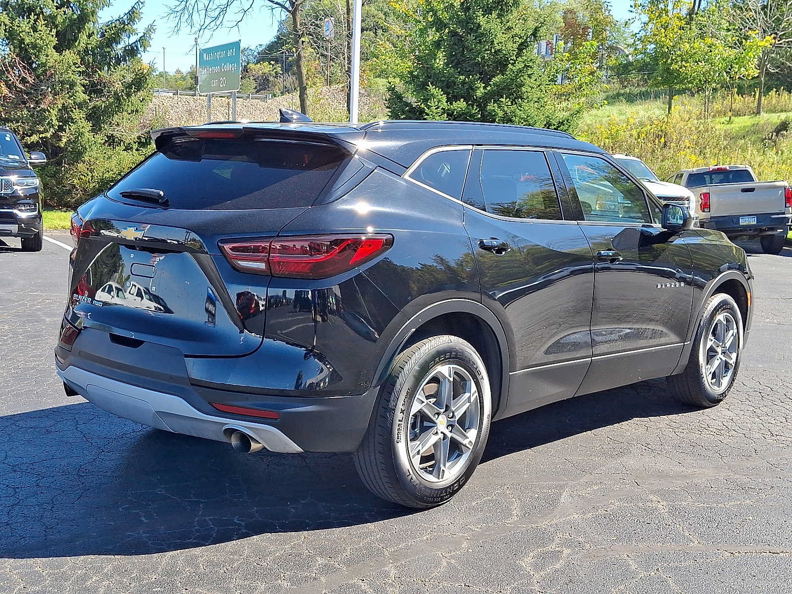 Used 2024 Chevrolet Blazer LT w/ Convenience Package AWD/4WD image 6