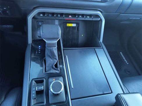 Used 2022 Toyota Tundra Platinum image 20