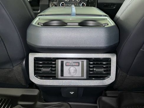 Certified 2025 Ford F250 Platinum w/ FX4 Off-Road Package AWD/4WD image 18