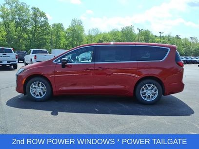 New 2027 Chrysler Pacifica Select