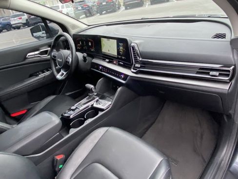 Used 2023 Kia Sportage EX image 22