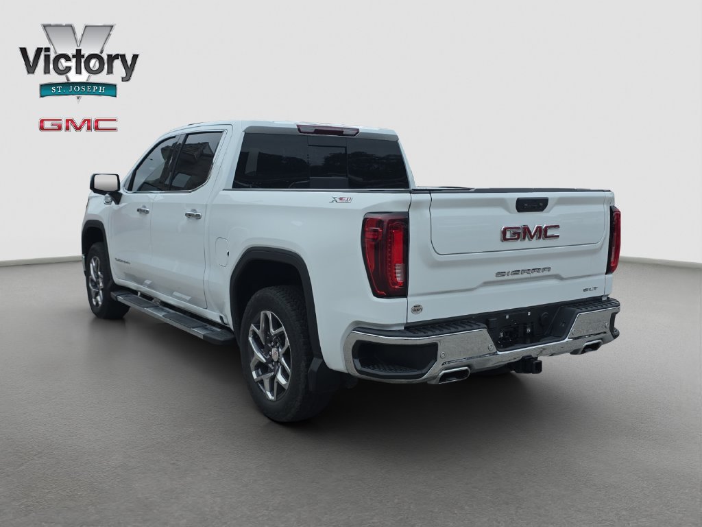 Used 2024 GMC Sierra 1500 SLT w/ SLT Premium Plus Package AWD/4WD image 15