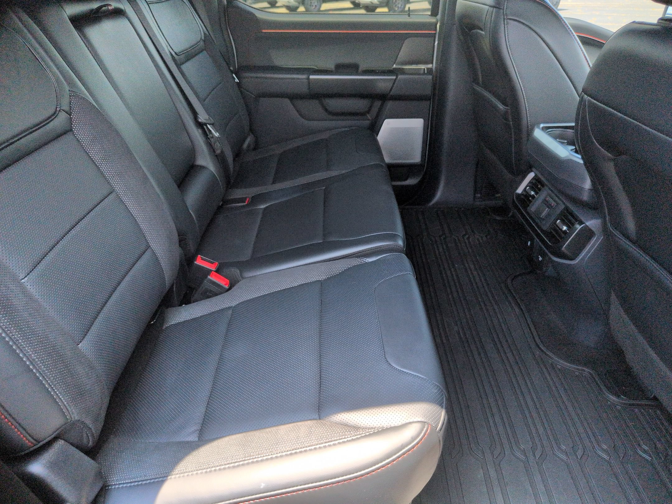 Certified 2024 Ford F150 Raptor AWD/4WD image 33