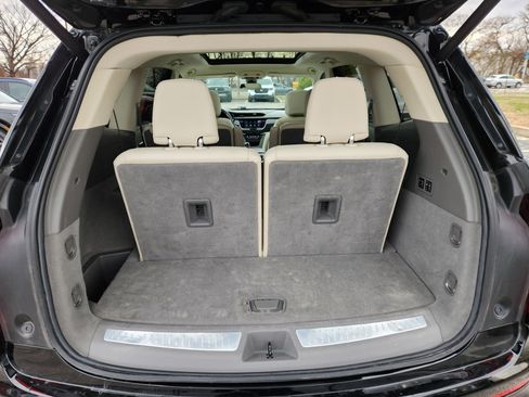 Used 2020 Cadillac XT6 Premium Luxury image 20