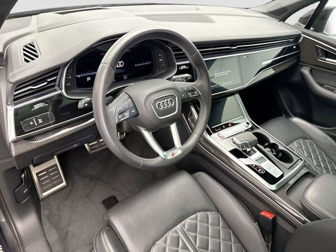 Used 2023 Audi SQ7 Prestige w/ Prestige Package image 9