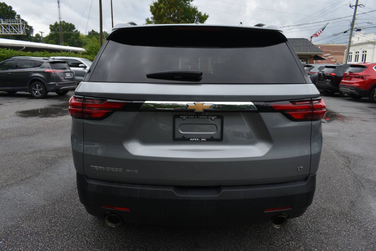 Used 2023 Chevrolet Traverse LT w/ LPO, Cargo Package AWD/4WD image 6