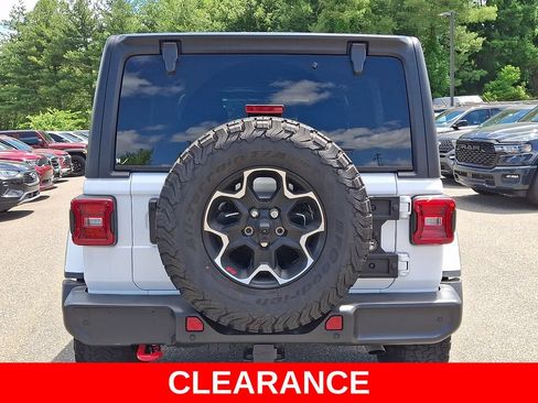 Used 2023 Jeep Wrangler Unlimited Rubicon w/ LED Lighting Group AWD/4WD image 5