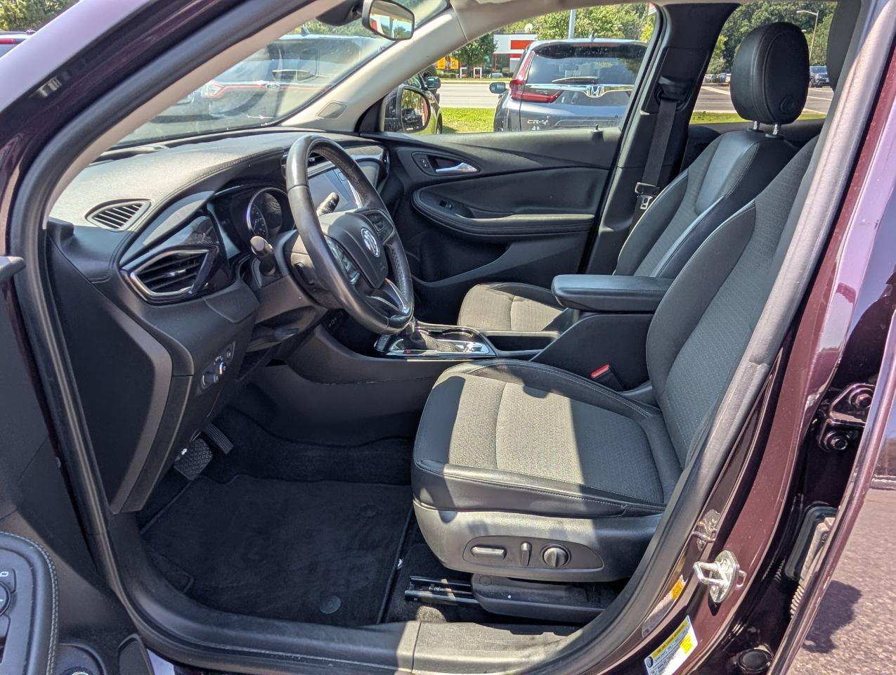 Used 2020 Buick Encore GX Preferred w/ Cold Weather Comfort Package FWD image 15