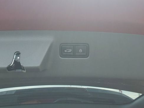 Used 2025 Hyundai Santa Fe SEL FWD image 55