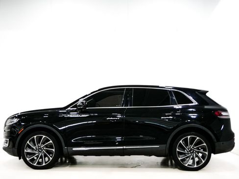 Used 2020 Lincoln Nautilus Reserve w/ Equipment Group 202A image 6