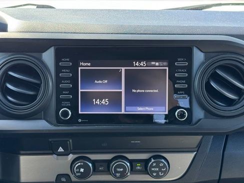 Used 2022 Toyota Tacoma SR image 3