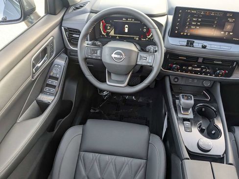 New 2026 Nissan Rogue Platinum w/ Platinum Premium Package AWD/4WD image 18