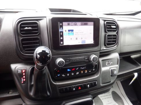 Used 2025 RAM ProMaster 3500 w/ Convenience Group FWD image 14