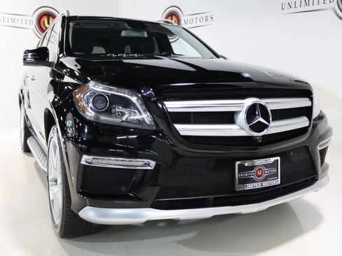 Used 2015 Mercedes-Benz GL 550 4MATIC image 26