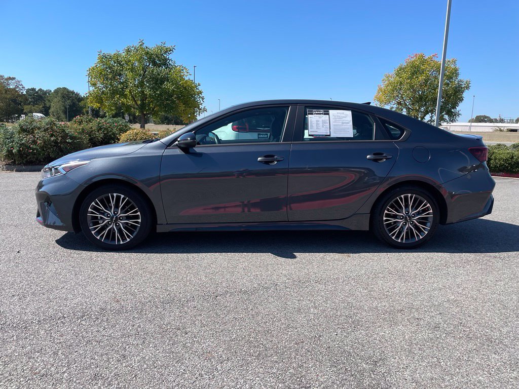 Used 2024 Kia Forte GT-Line w/ GT-Line Premium Package FWD image 5