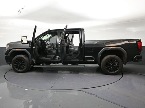 Used 2023 GMC Sierra 2500 Denali w/ Denali Black Diamond Edition AWD/4WD image 33