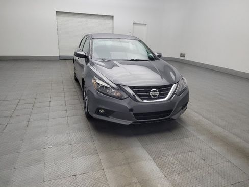 Used 2016 Nissan Altima 2.5 SR w/ LED Appearance Package FWD image 13