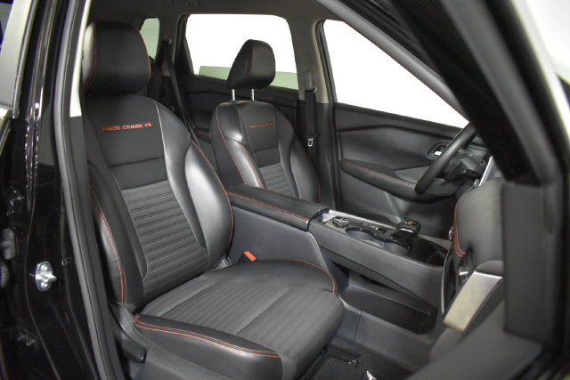 Certified 2025 Nissan Rogue SV AWD/4WD image 34