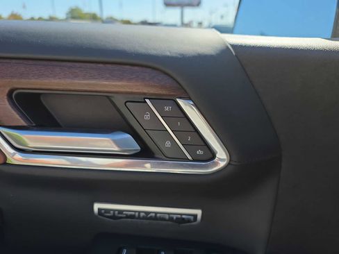 Used 2023 GMC Sierra 1500 Denali Ultimate image 20
