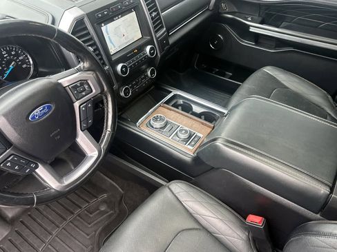 Used 2019 Ford Expedition Max Platinum image 11