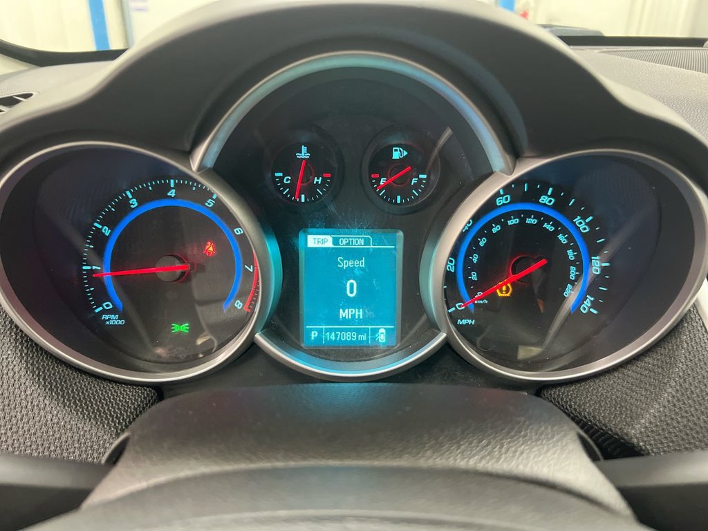 Used 2016 Chevrolet Cruze LT FWD image 12