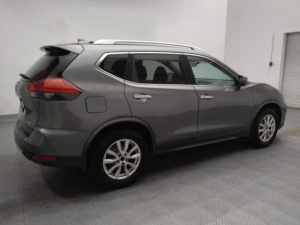 Used 2017 Nissan Rogue SV FWD image 10