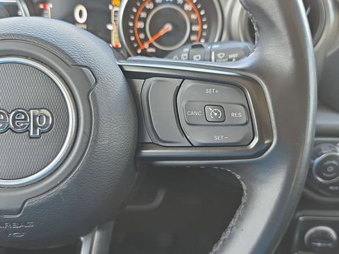 Used 2022 Jeep Wrangler Unlimited Sport AWD/4WD image 18