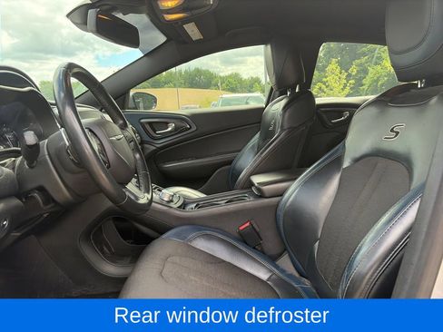 Used 2016 Chrysler 200 S w/ Comfort Group FWD image 16