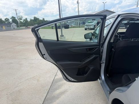 Used 2019 Subaru Impreza 2.0i AWD/4WD image 29
