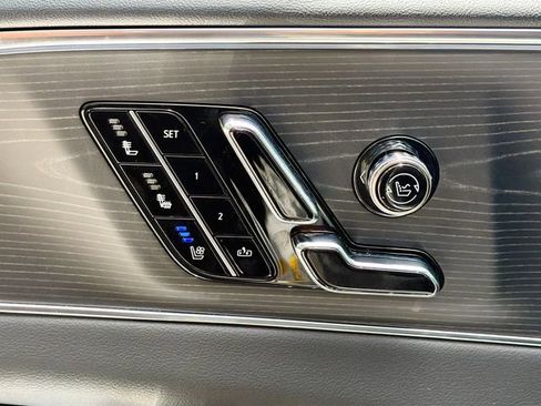 Used 2024 Cadillac Lyriq Sport AWD/4WD image 25