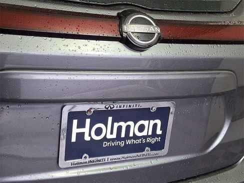 Used 2022 Nissan Kicks S image 33