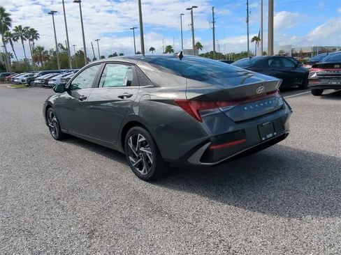 New 2026 Hyundai Elantra Limited w/ Cargo Package image 4