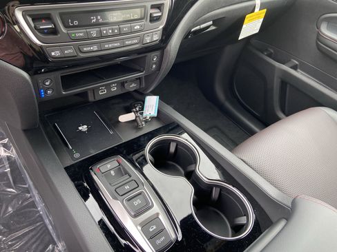 New 2026 Honda Ridgeline Black Edition image 39