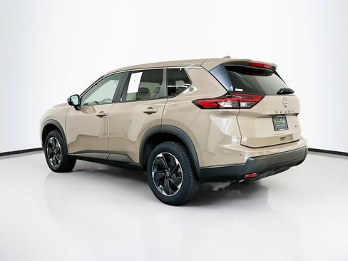 Used 2025 Nissan Rogue SV image 5