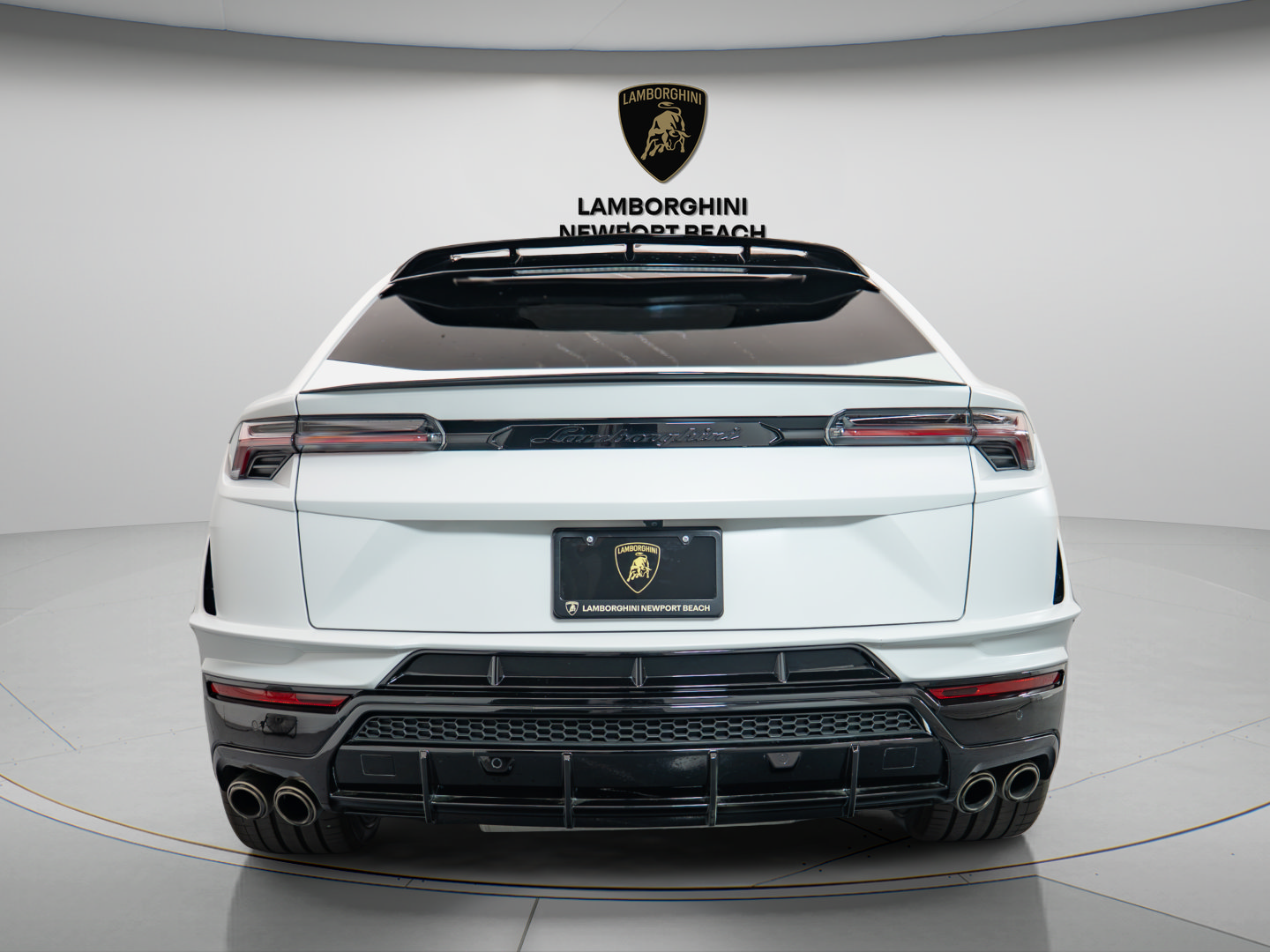 Used 2024 Lamborghini Urus S AWD/4WD image 5